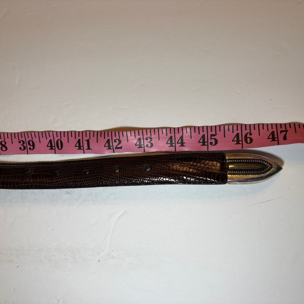 Embossed Alligator Brown Leather Belt w Silver Toned Bass Fishing Emblems 40 L - Picture 10 of 10